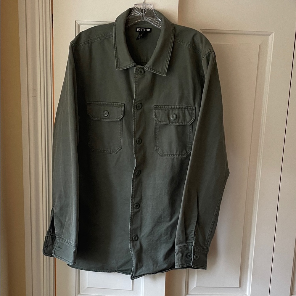 Men's Army-styled jacket